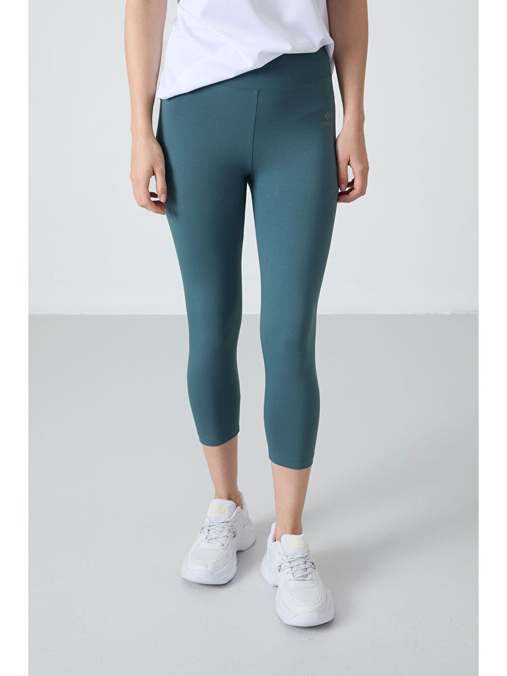 Orman YeşiliYüksek Bel Slim Fit Dar Paça Kadın Kapri Tayt - 93097-3