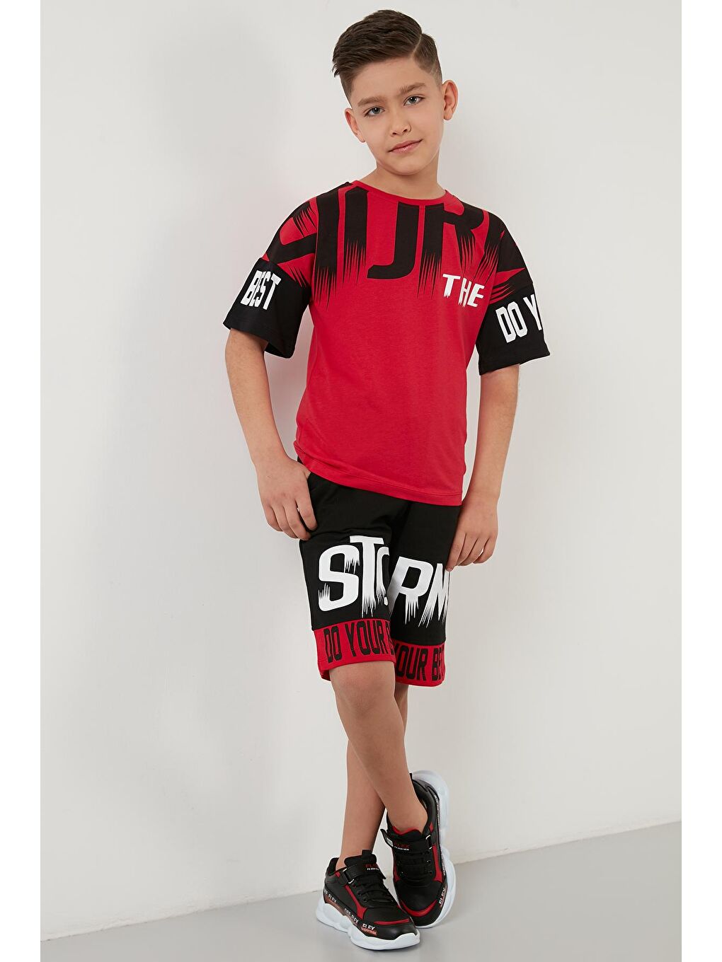 Kırmızı Baskılı Elastik Bel Bantlı % 100 Pamuk 2'li Alt-Üst Erkek Çocuk Takım 6189701-1