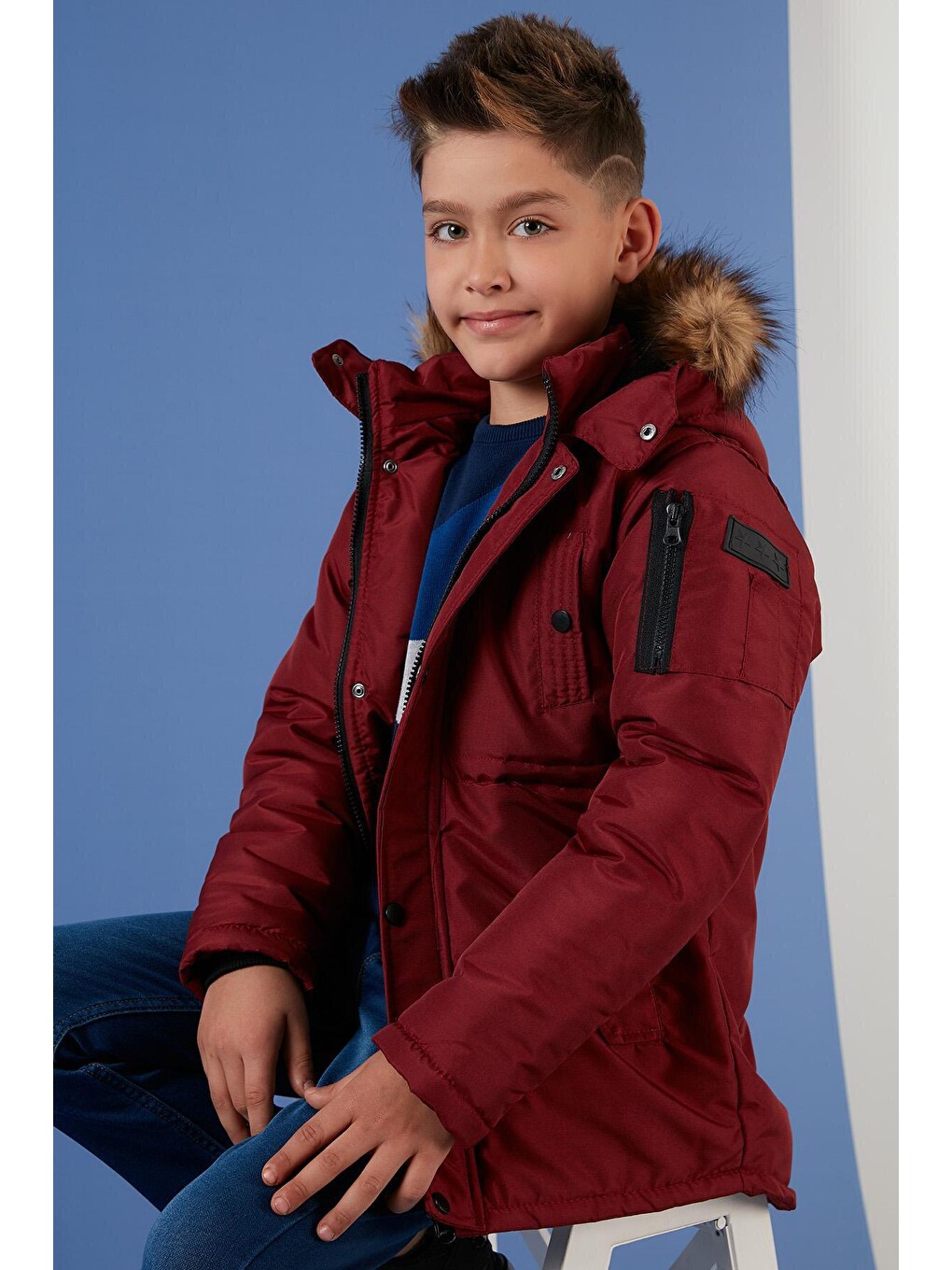 Bordo Yakası Suni Kürklü Peluş Astarlı Kapüşonlu Dar Kesim Mont 6031050