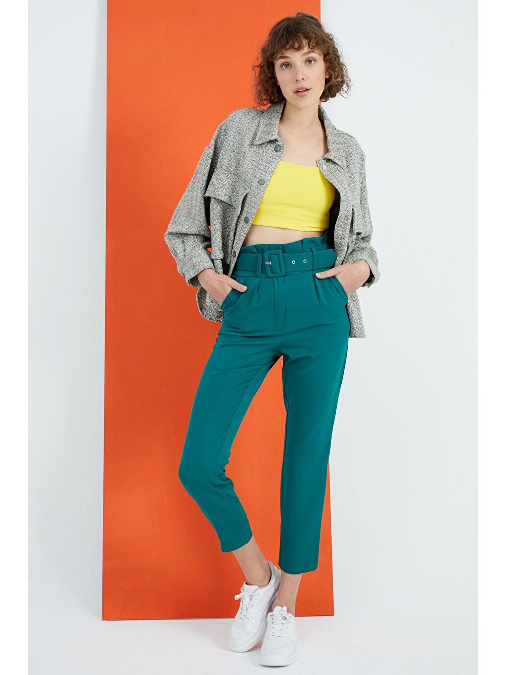 Zümrüt Yeşili Kemerli Yüksek Bel Kumaş Pantolon-2