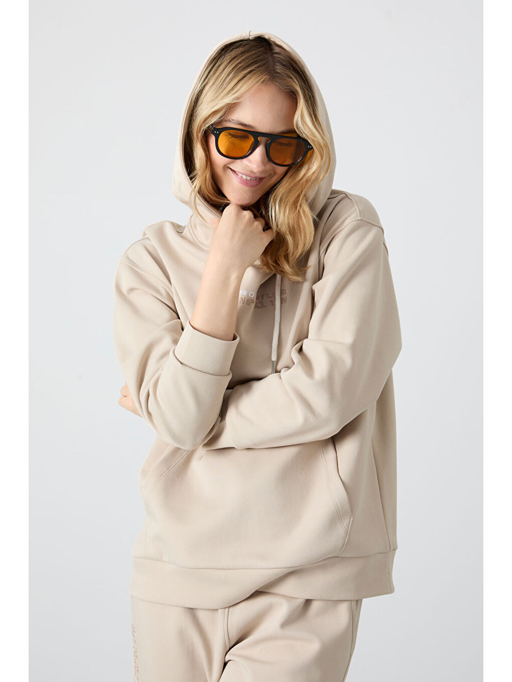 Bej Kapüşonlu Kanguru Cep Oversize Lastik Paça Kadın Eşofman Takımı - 95288-1