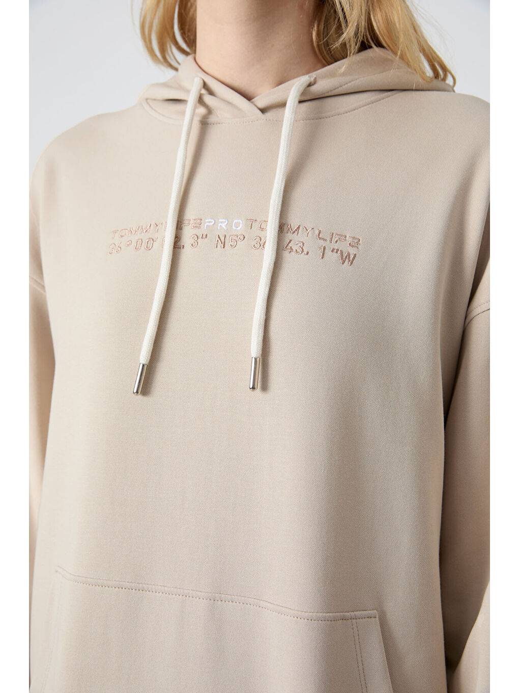 Bej Kapüşonlu Kanguru Cep Oversize Lastik Paça Kadın Eşofman Takımı - 95288-4