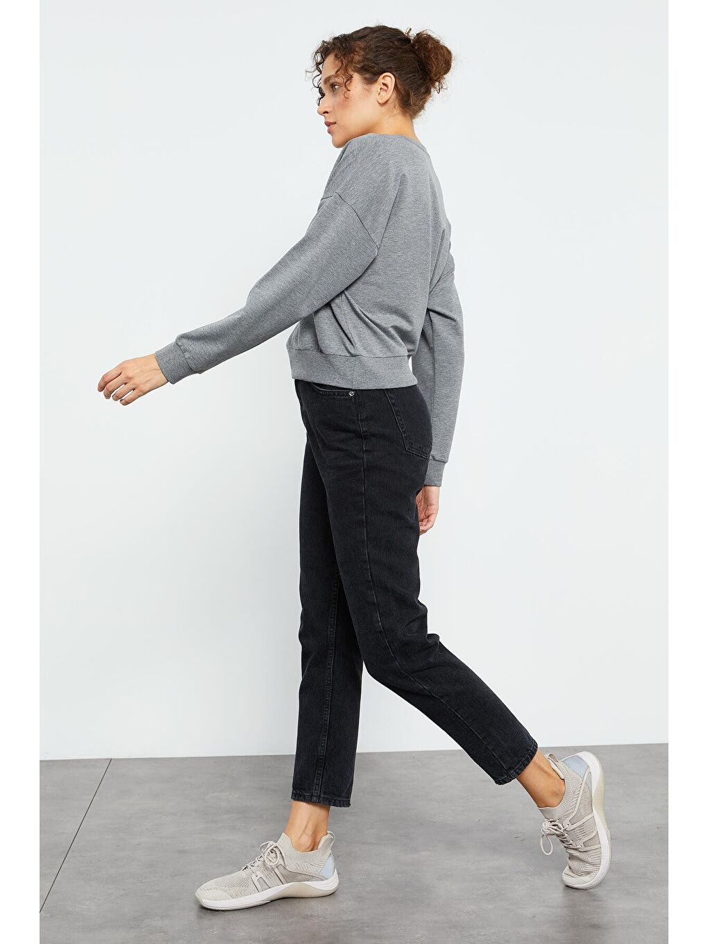 Gri Melanj Basic Rahat Form O Yaka Kadın Sweatshirt - 97114-4