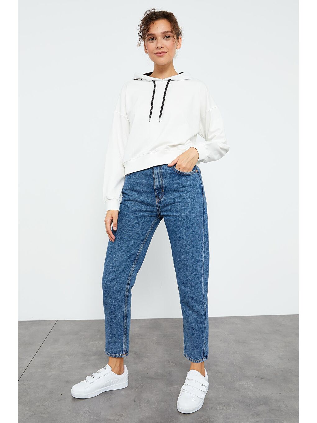 Ekru Uzun Kol Rahat Form Kapüşonlu Kadın Sweatshirt - 97115-1