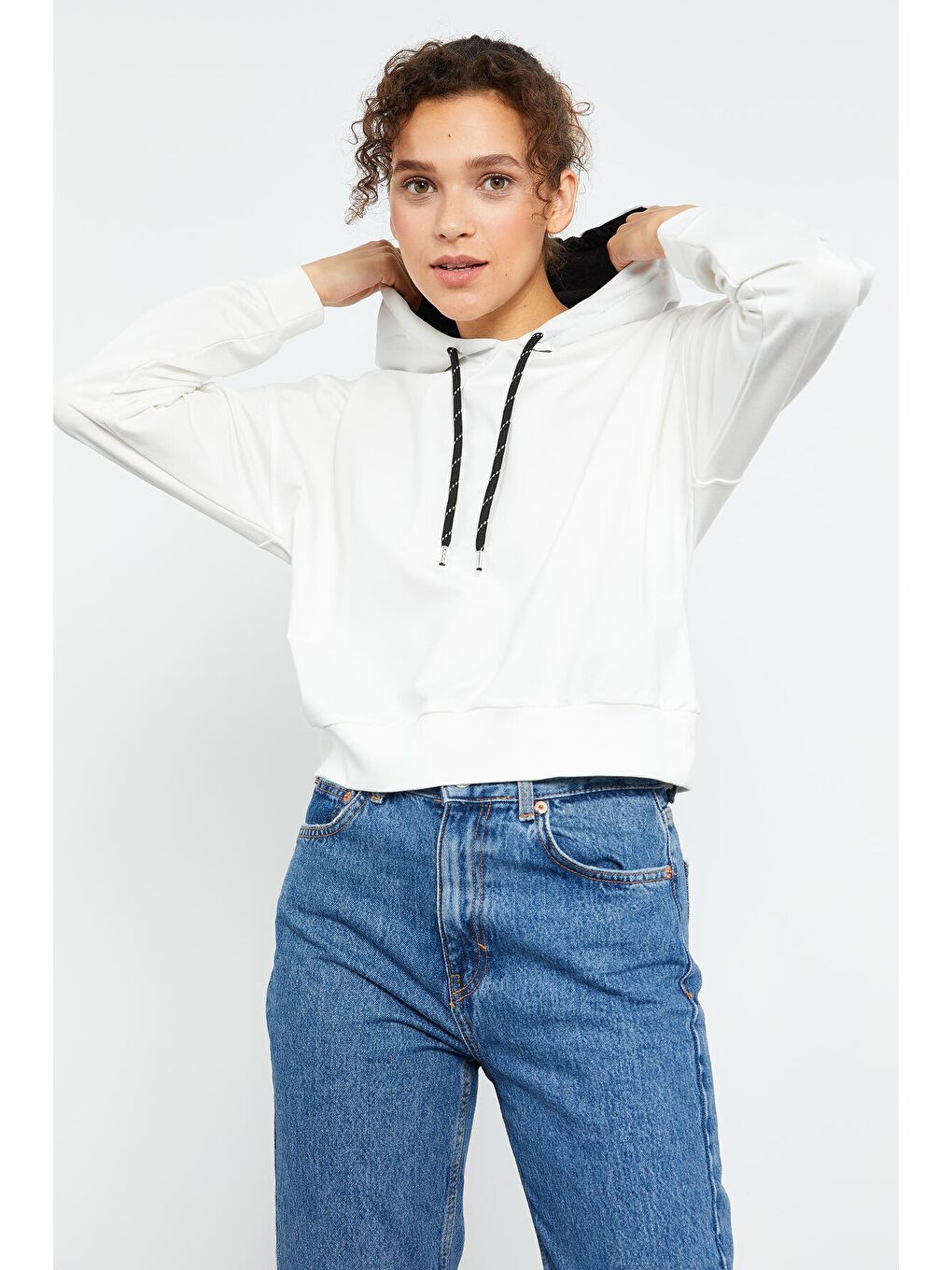 Ekru Uzun Kol Rahat Form Kapüşonlu Kadın Sweatshirt - 97115-2