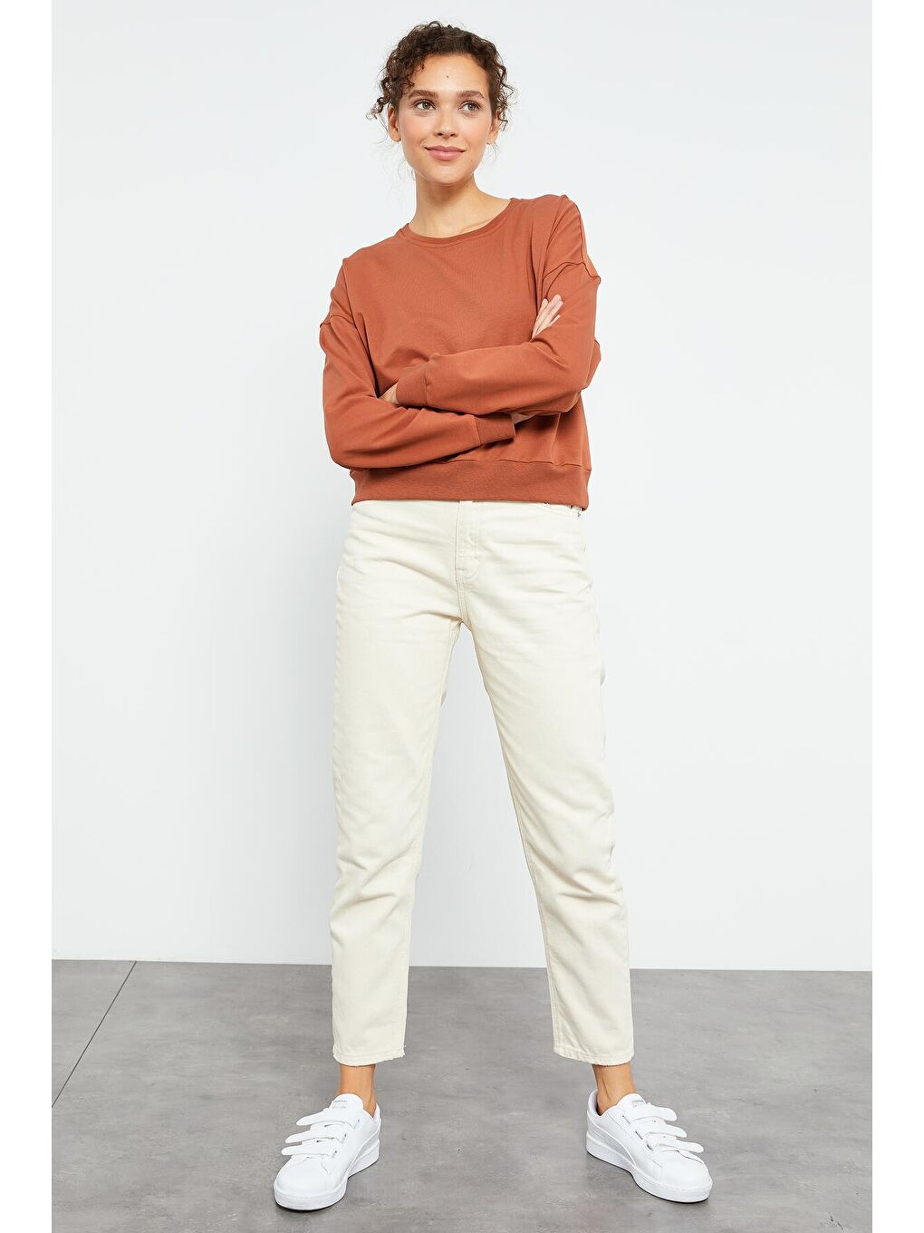 Kahverengi Tarçın Basic Rahat Form O Yaka Kadın Sweatshirt - 97114-1