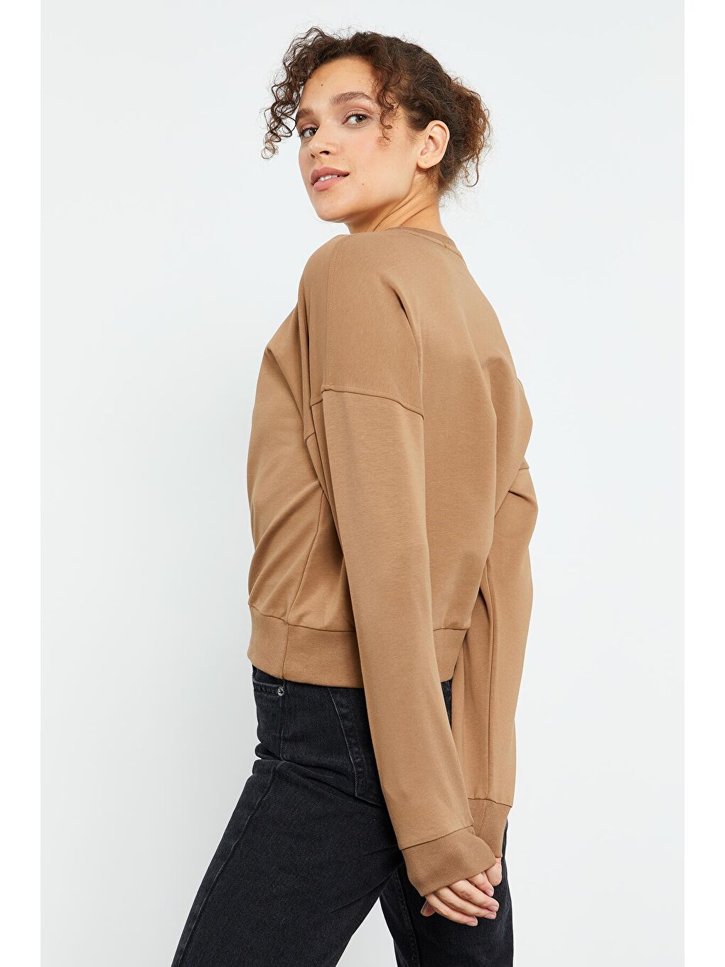 Kahverengi Toprak Basic Rahat Form O Yaka Kadın Sweatshirt - 97114-4