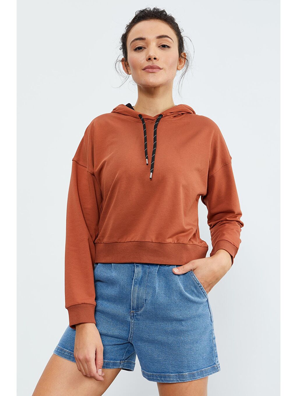 Kahverengi Tarçın Uzun Kol Rahat Form Kapüşonlu Kadın Sweatshirt - 97115-4