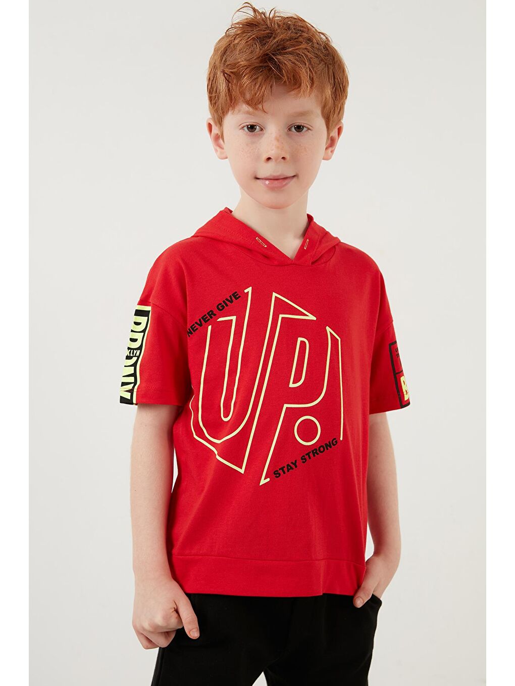 Kırmızı % 100 Pamuklu Baskılı Kapüşonlu Kısa Kollu Alt Üst Takım 59213602-3