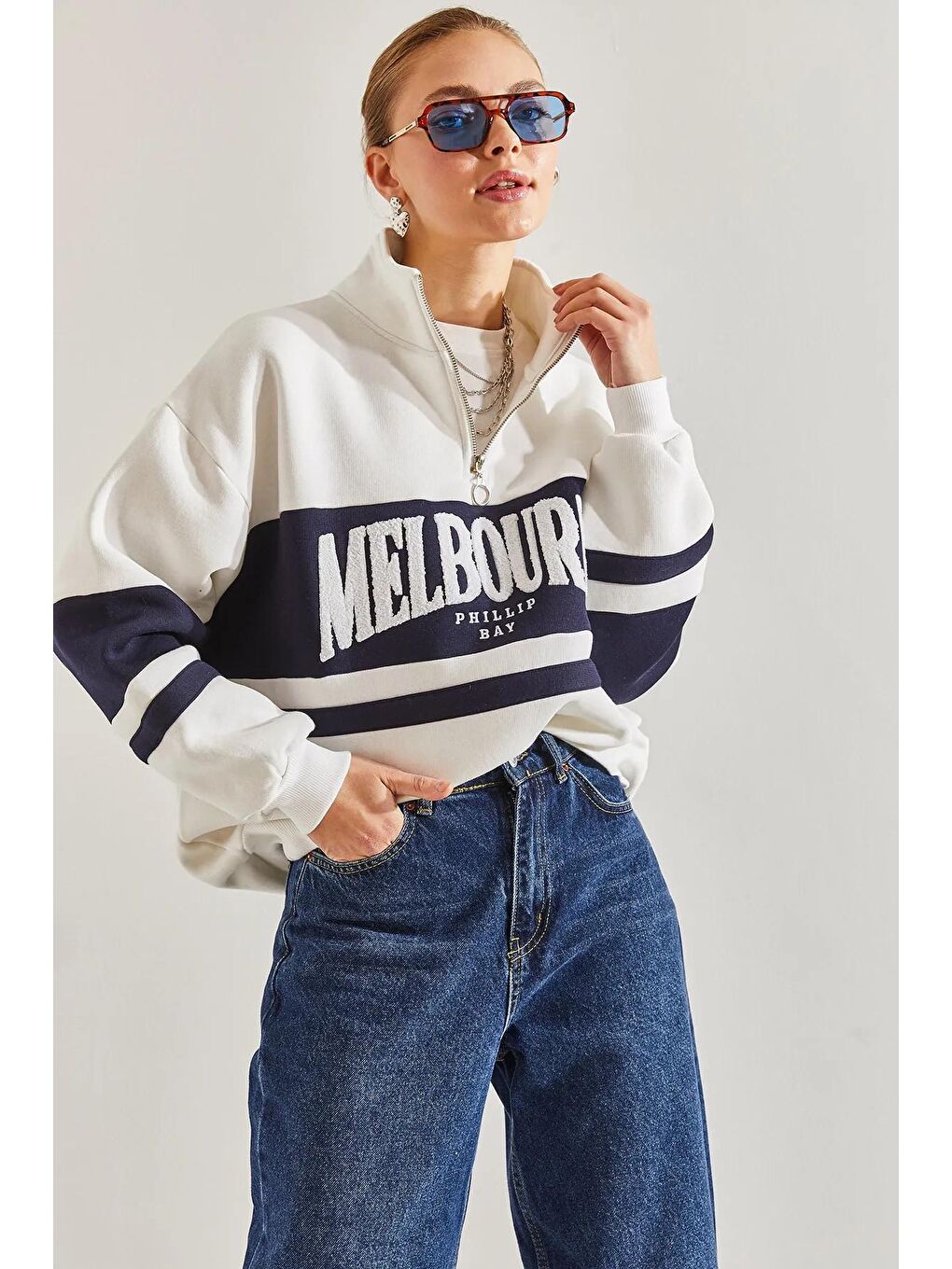 SHADE Beyaz Kadın Fermuarlı Balıkçı Yaka Baskılı Oversize Sweatshirt - 4