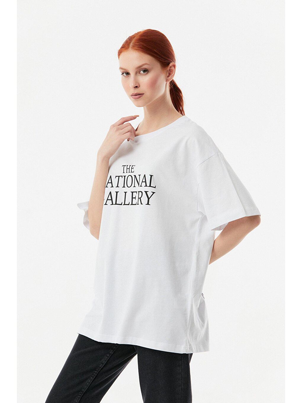 Beyaz Baskılı Bisiklet Yaka Oversize Tişört-4