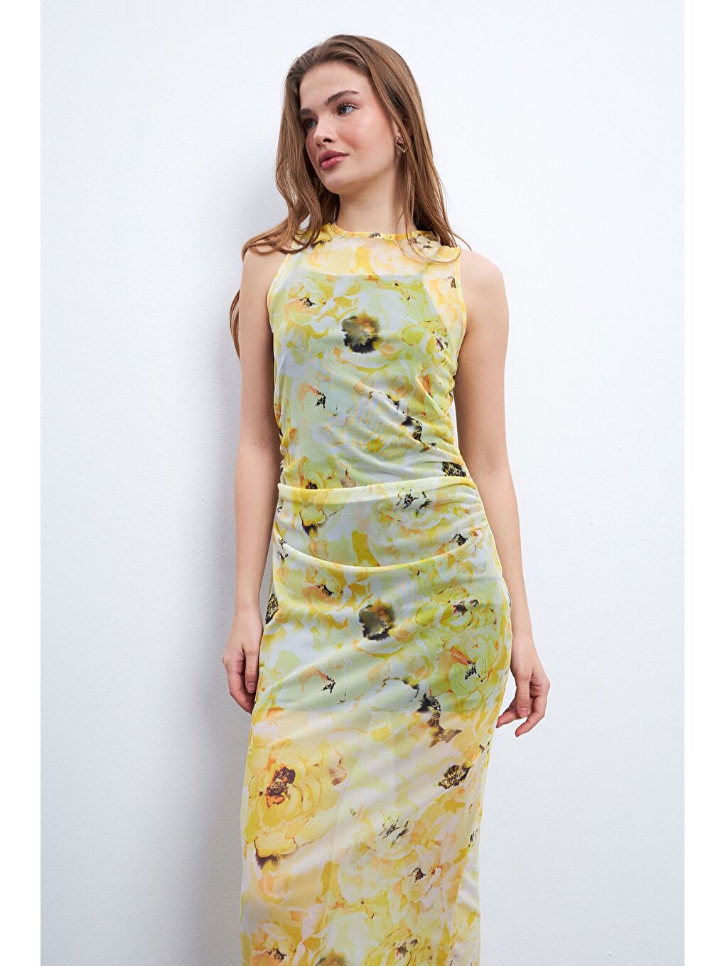 Kadın Sarı Rose Desen Kolsuz Astarlı Tül Elbise-4