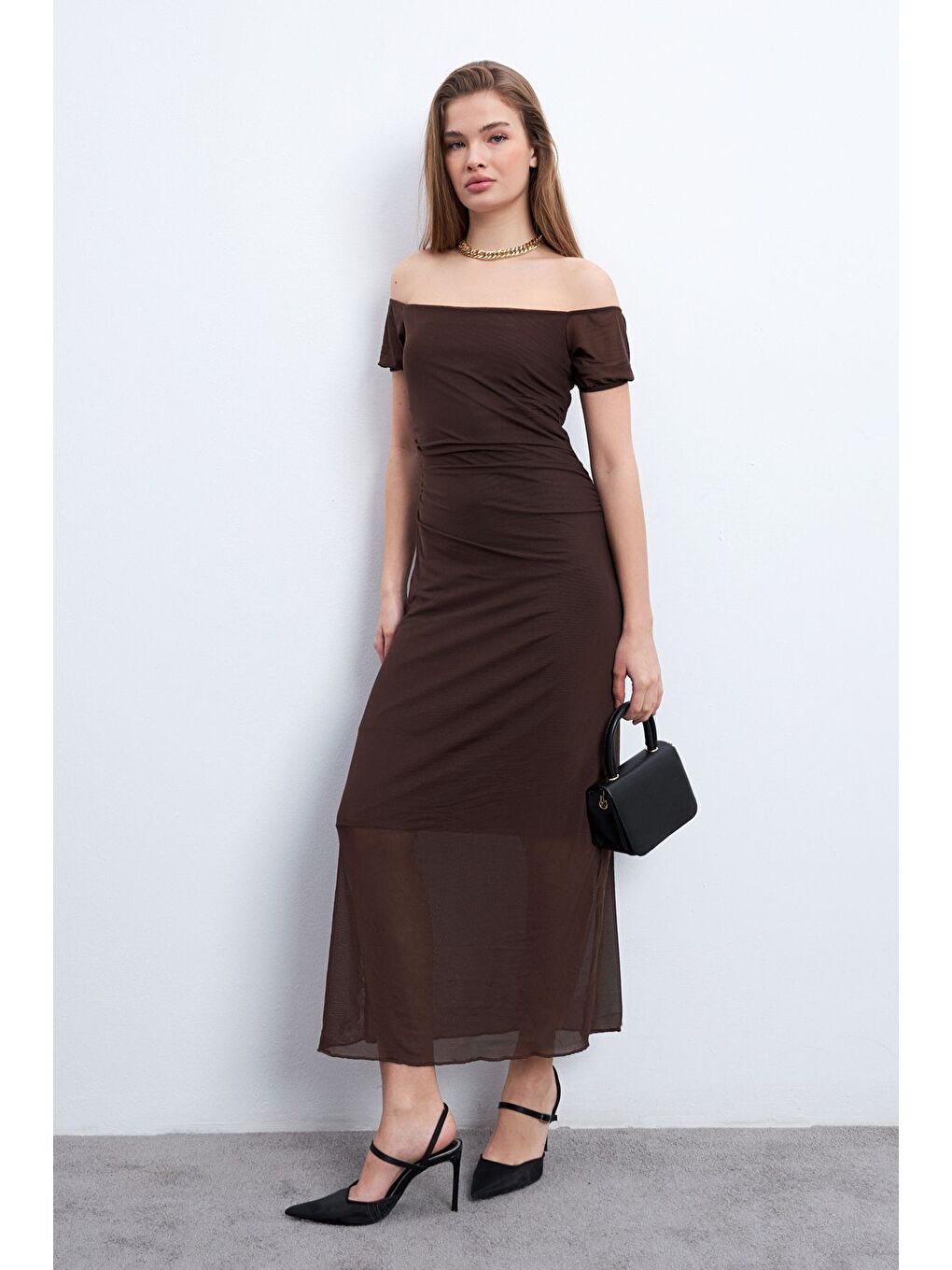 Kadın Kahverengi Kayık Yaka Astarlı Tül Elbise-2