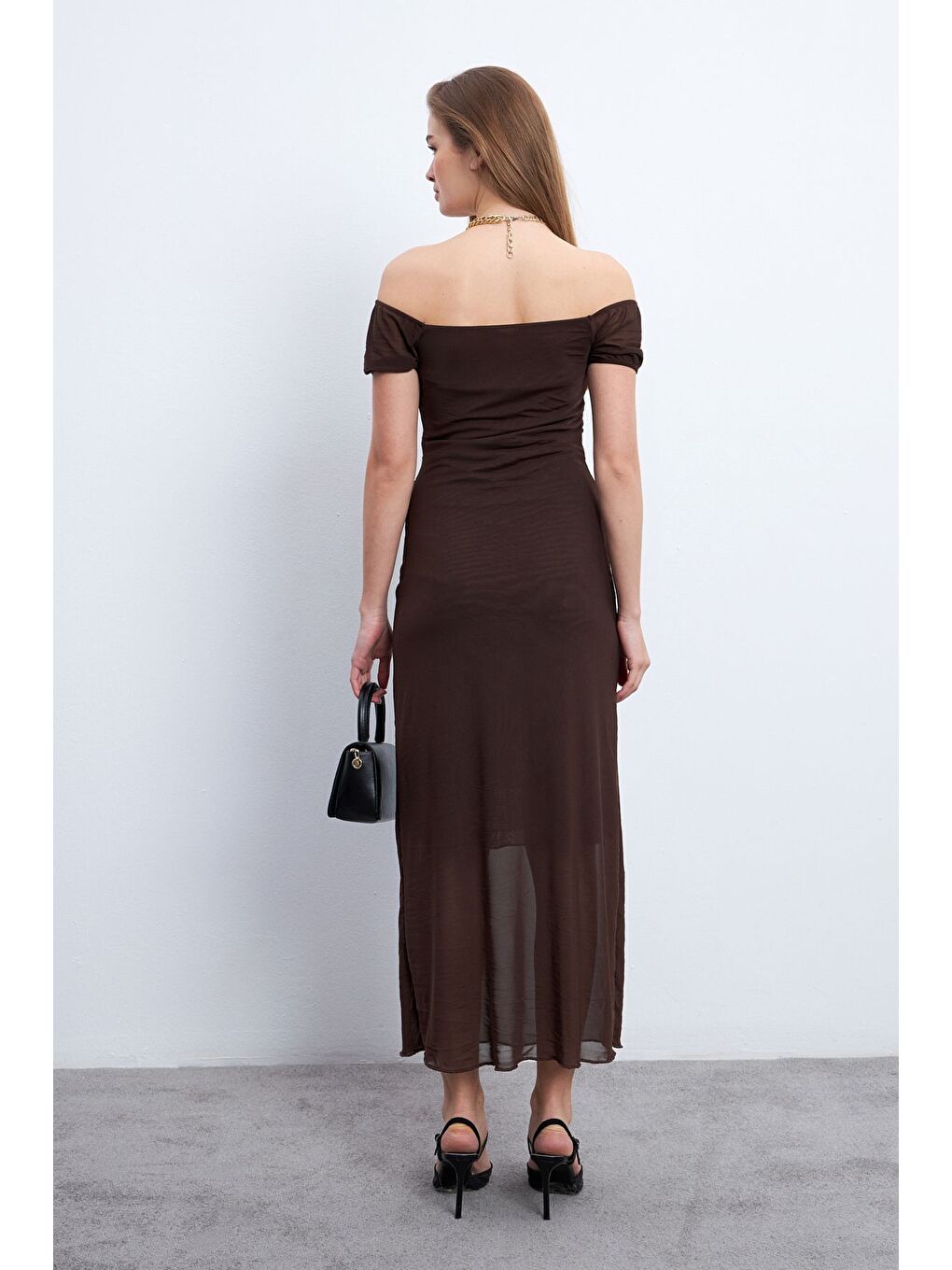 Kadın Kahverengi Kayık Yaka Astarlı Tül Elbise-4