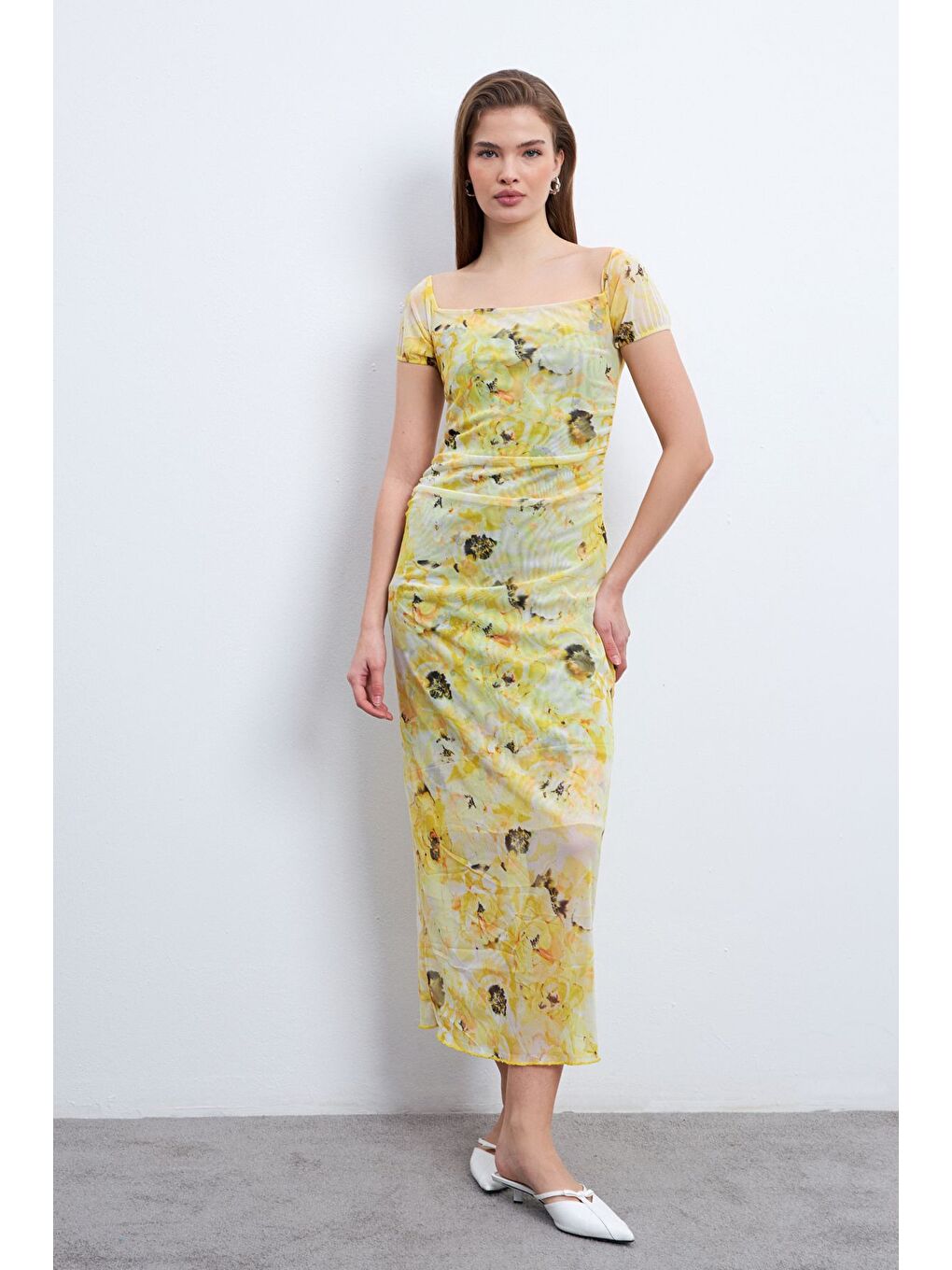 Kadın Sarı Rose Desen Kare Yaka Astarlı Tül Elbise