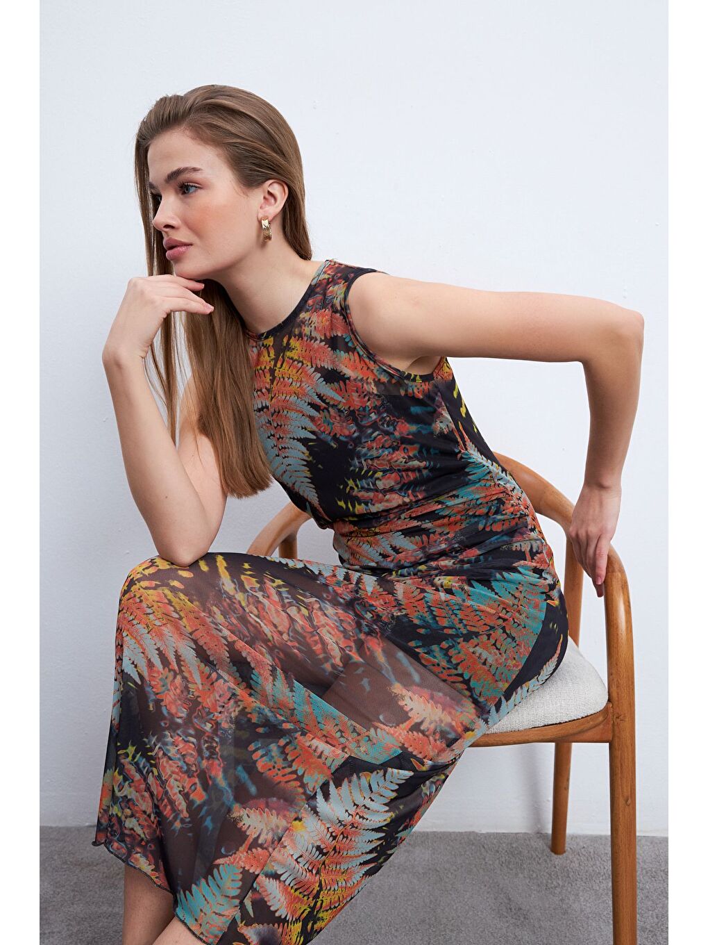 Yeşil Sonbahar Çam Desen Kolsuz Astarlı Tül Elbise-5