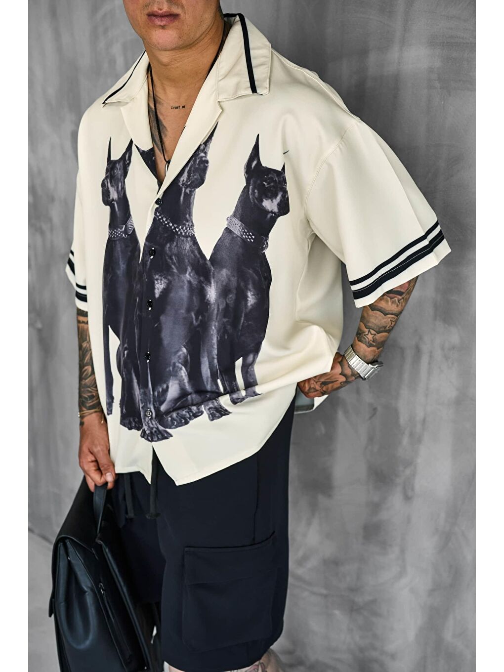 Ekru Erkek Süper Oversize Doberman Desenli Kısa Kollu Gömlek Krem-4