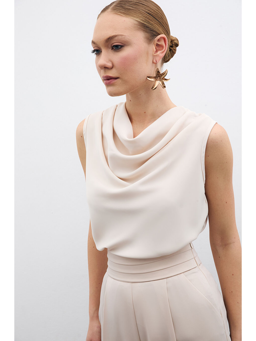 Degaje Yaka Kolsuz Bluz - Bej-1