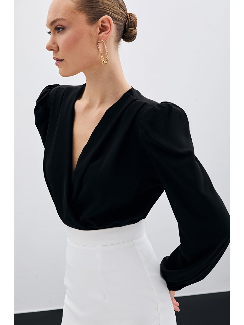 Kruvaze Vatkalı Bodysuit - Siyah-5