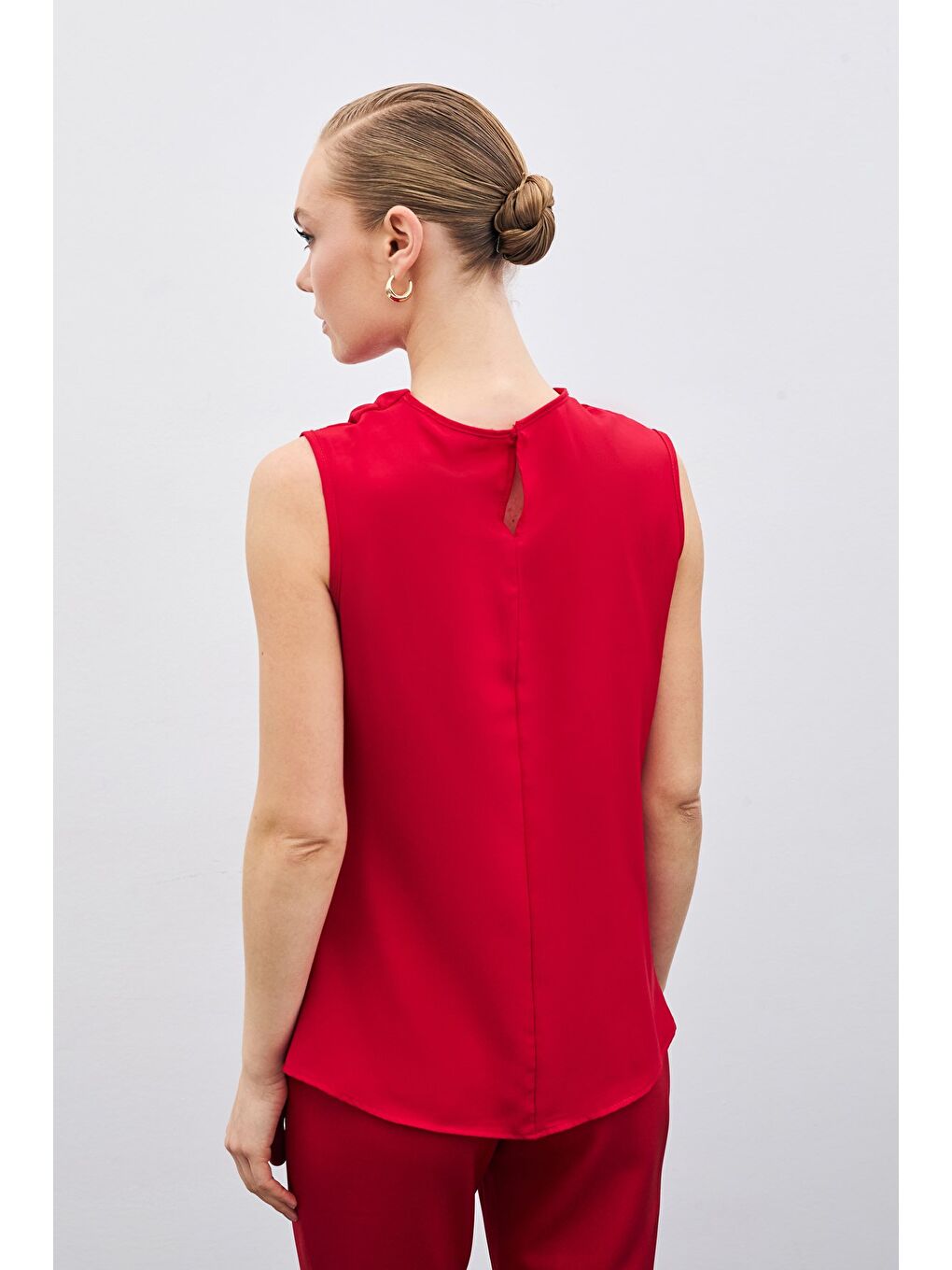 Degaje Yaka Kolsuz Bluz - Kırmızı-5