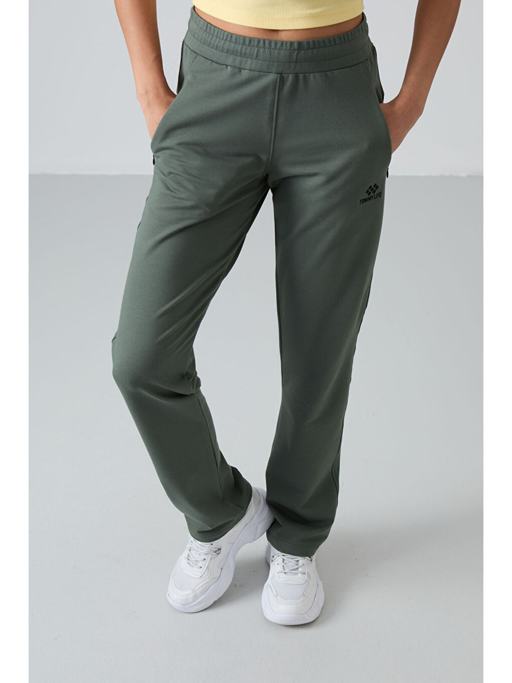 Haki Gizli Fermuar Cepli Rahat Form Klasik Paça Kadın Eşofman Alt - 94148-1