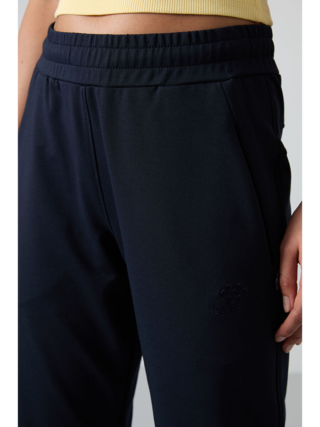 Lacivert Gizli Fermuar Cepli Rahat Form Klasik Paça Kadın Eşofman Alt - 94148-2