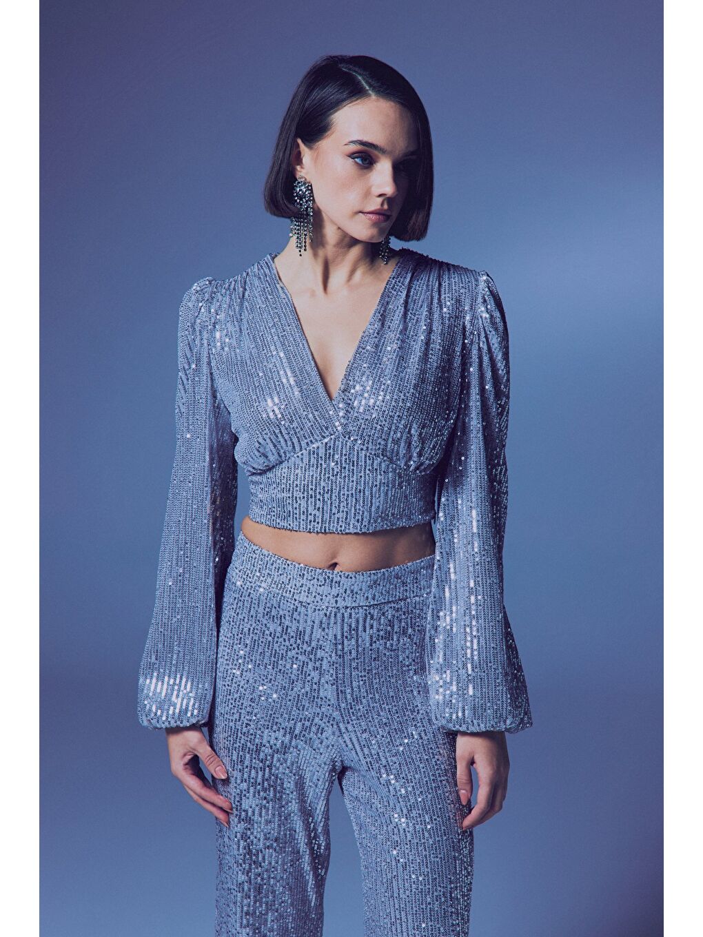 Gri Kruvaze Payetli Crop Bluz - Gümüş-2