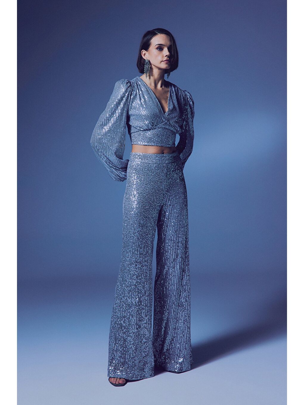 Gri Kruvaze Payetli Crop Bluz - Gümüş-4