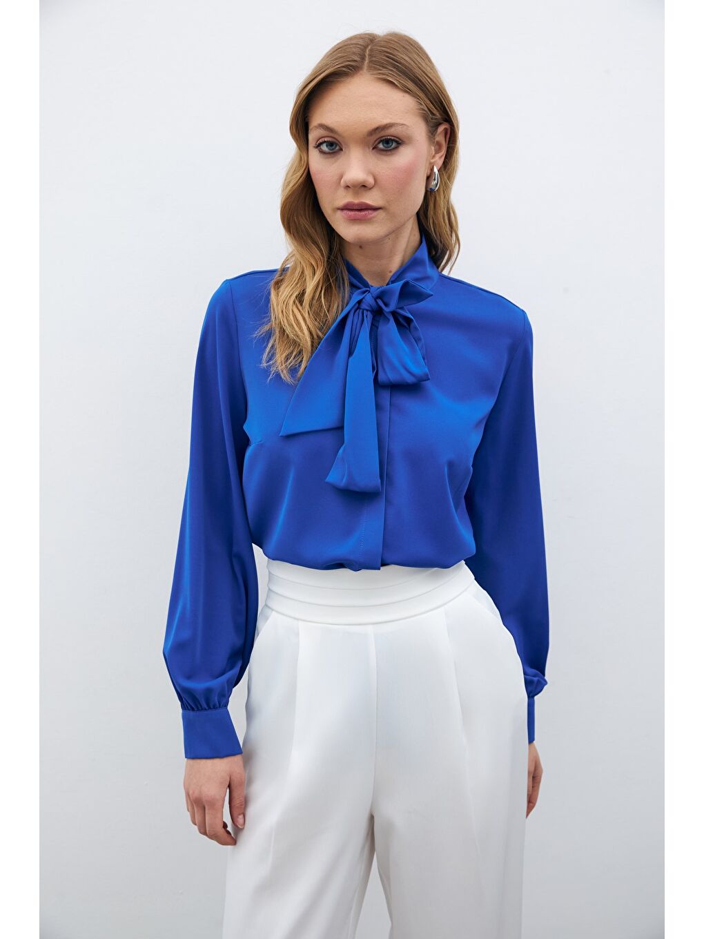 Yakası Bağlamalı Düz Gömlek - Sax Mavi-1