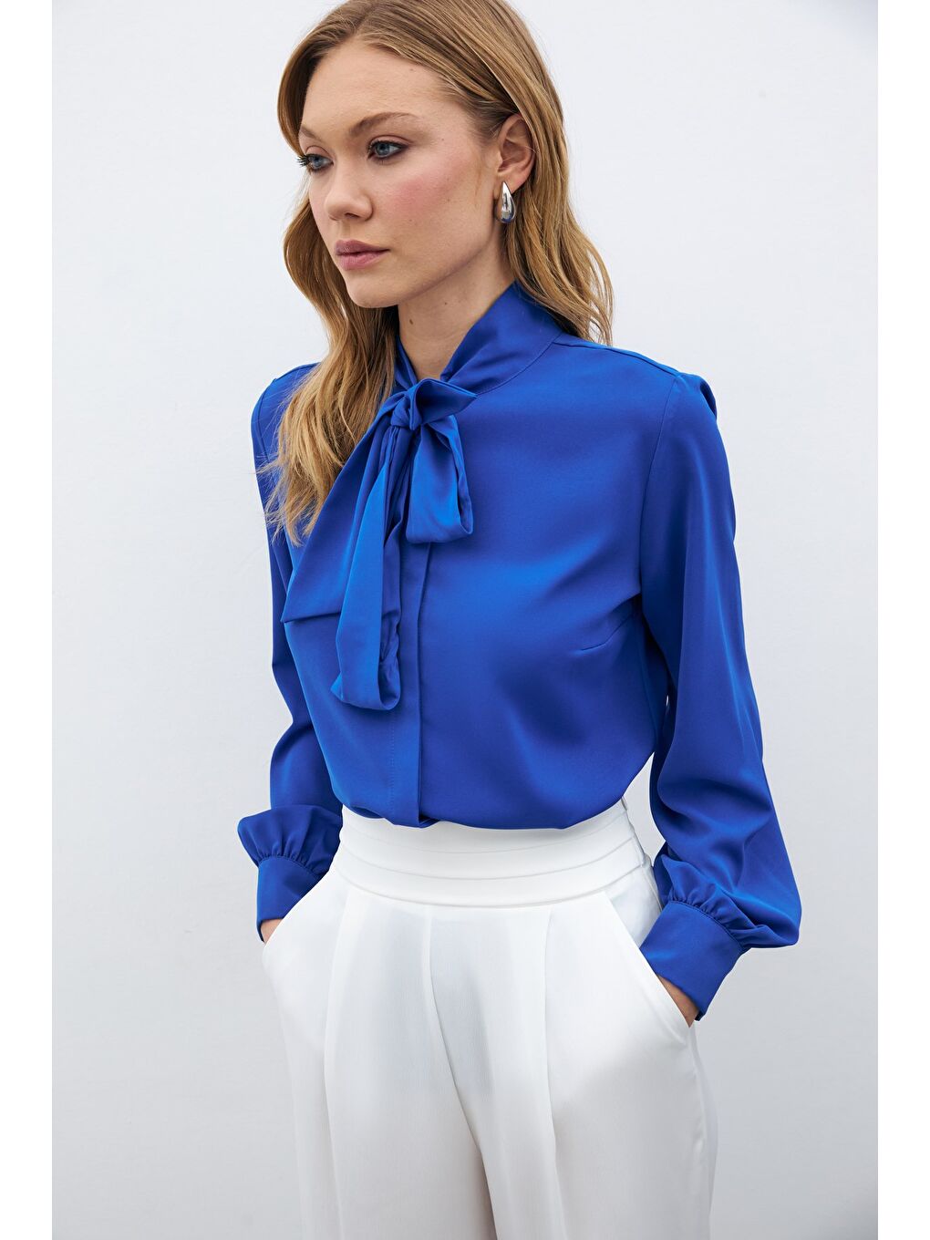 Yakası Bağlamalı Düz Gömlek - Sax Mavi-3