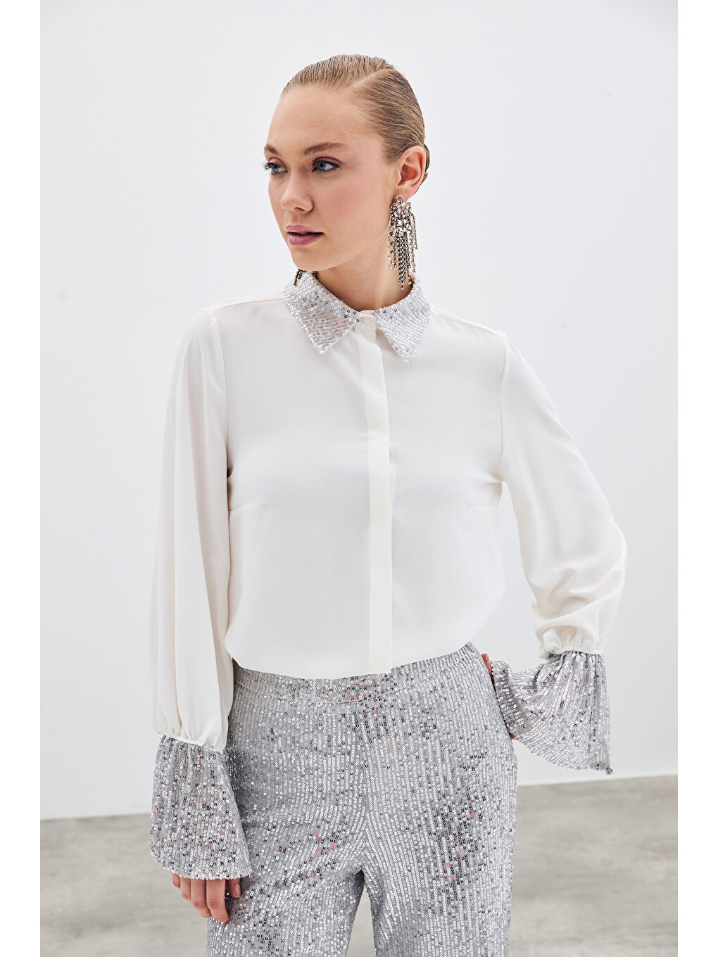 Payet Detaylı Gömlek - Ekru-1