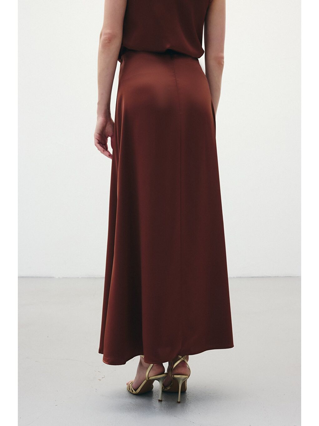 Kahverengi Uzun Saten Etek - Kahve-5