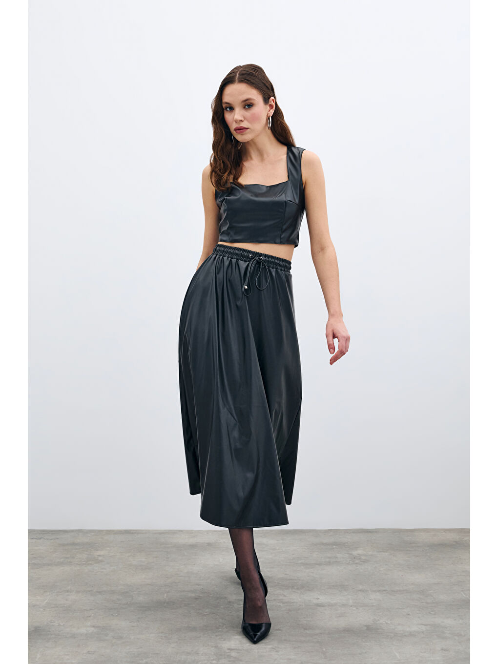 Bel Lastikli Deri Etek - Siyah-2
