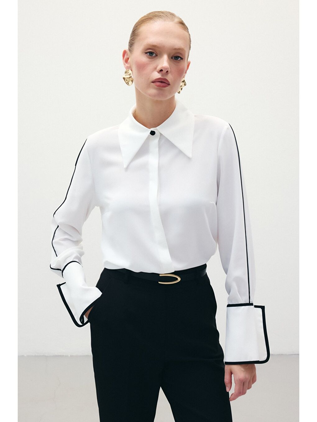 Klasik Manşetli Kontrast Gömlek - Ekru-1