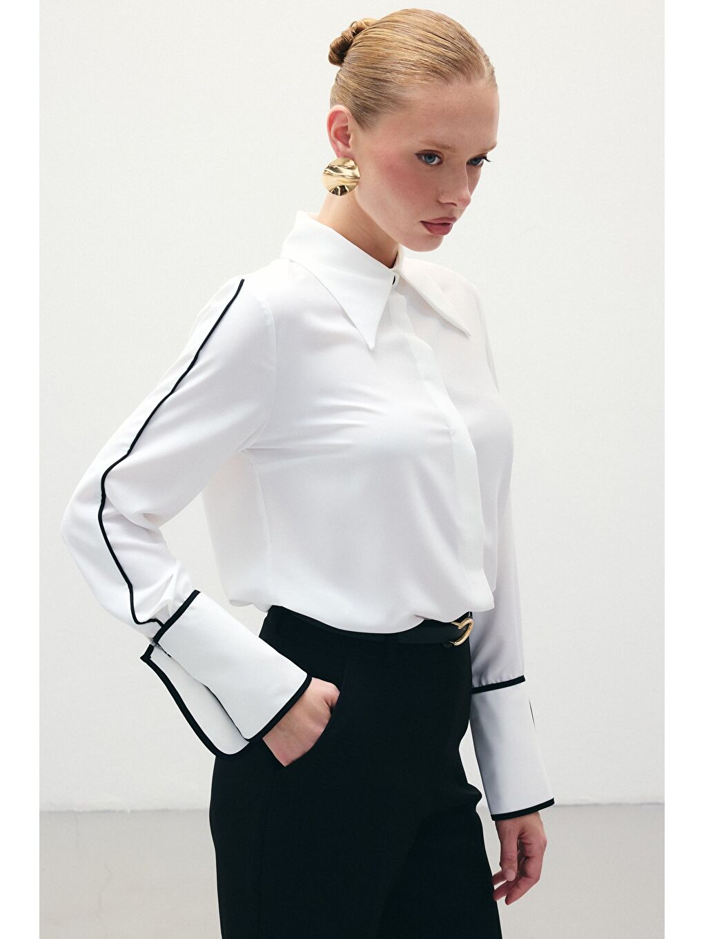 Klasik Manşetli Kontrast Gömlek - Ekru-3