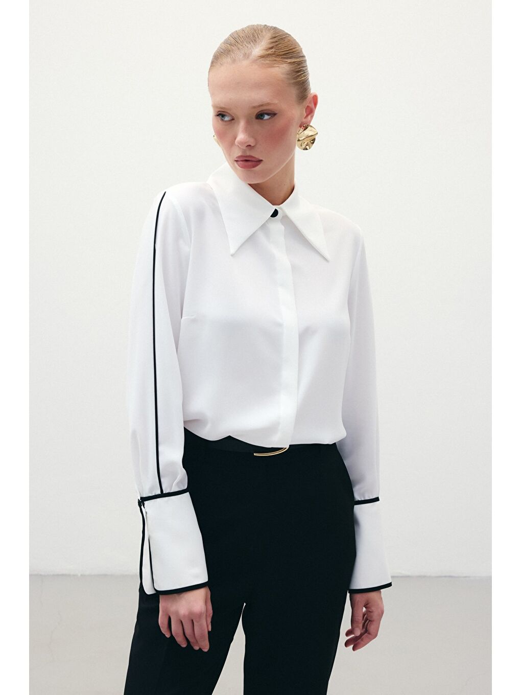 Klasik Manşetli Kontrast Gömlek - Ekru-5