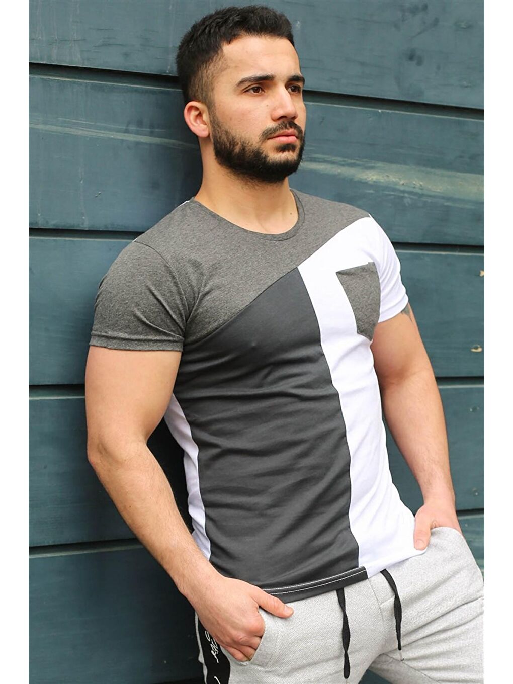 Bisiklet Yaka Cep Detaylı Beyaz Tişört 3015-2