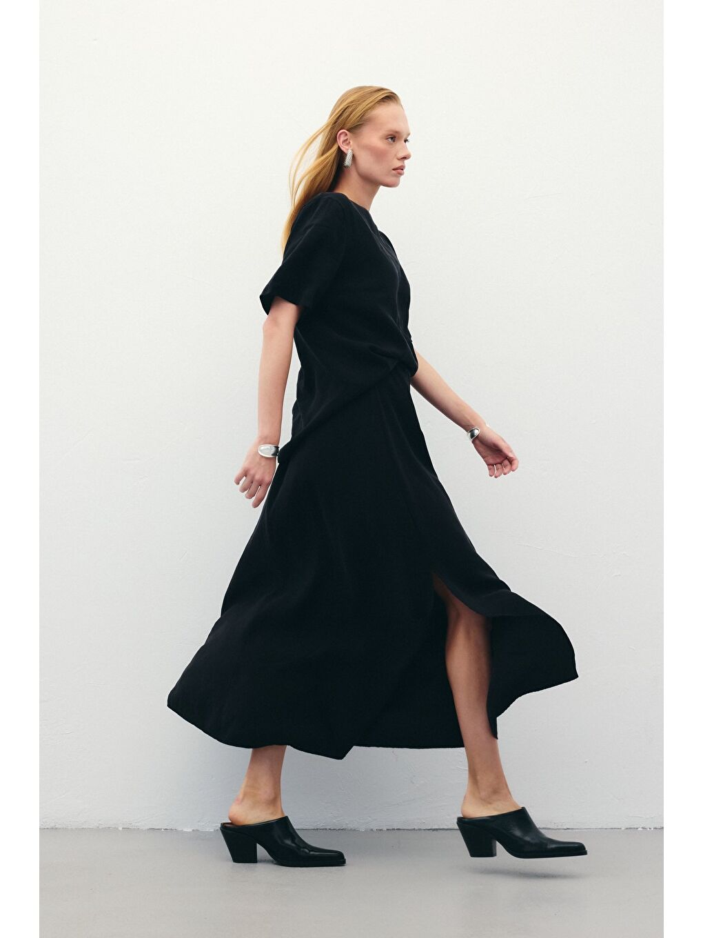 Yırtmaçlı Uzun Etek - Siyah-1