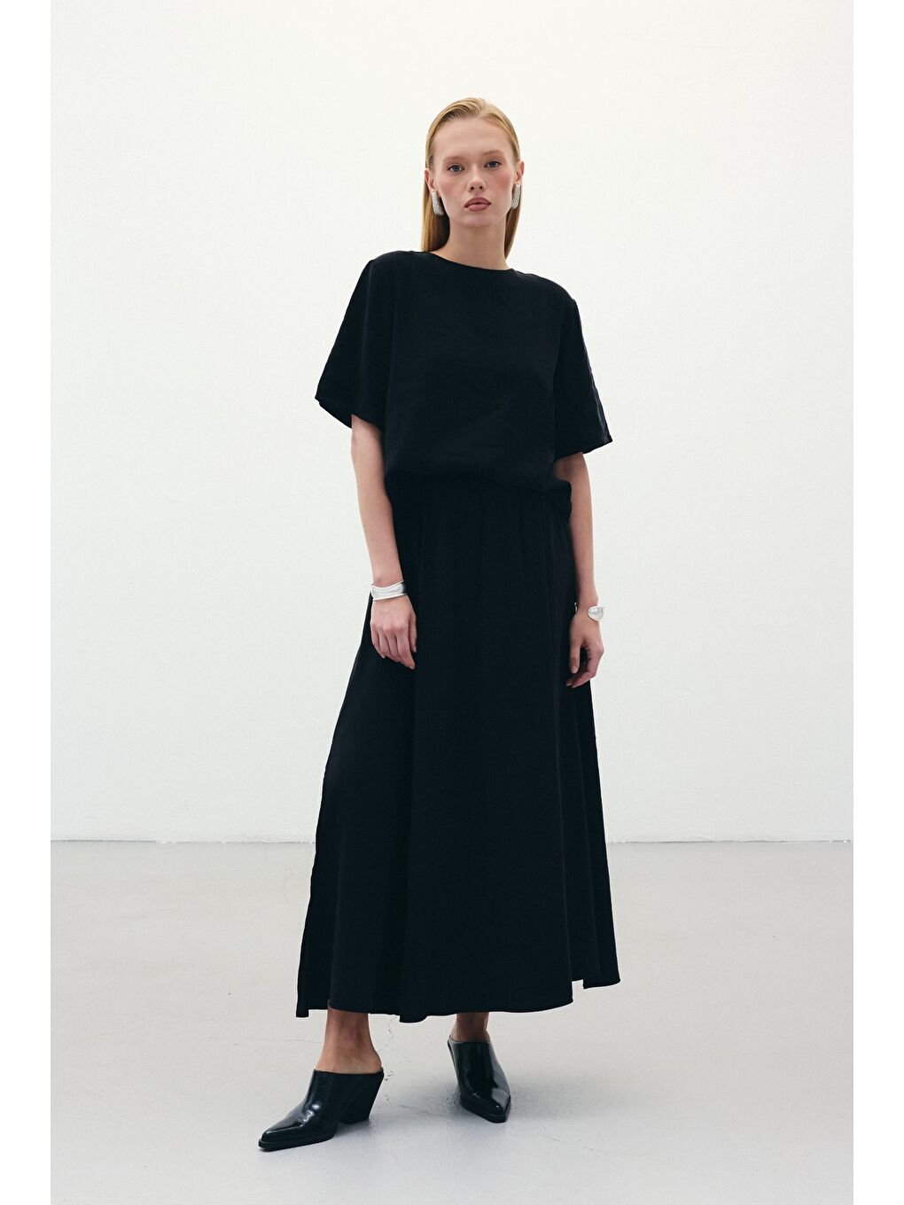 Yırtmaçlı Uzun Etek - Siyah-2