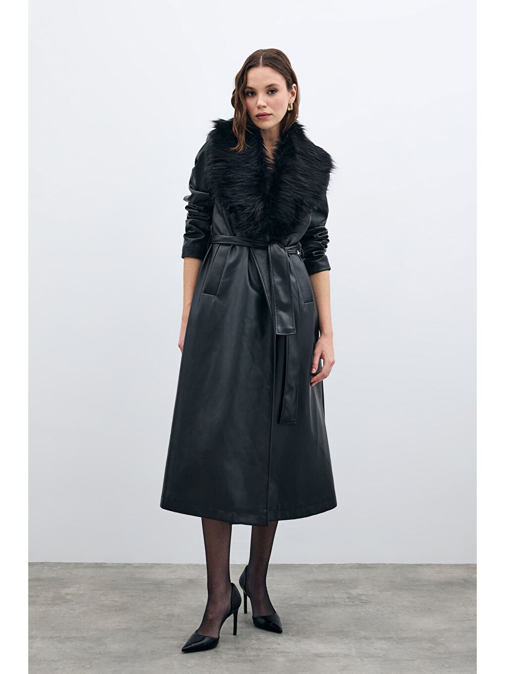 Kürklü Uzun Deri Kaban - Siyah