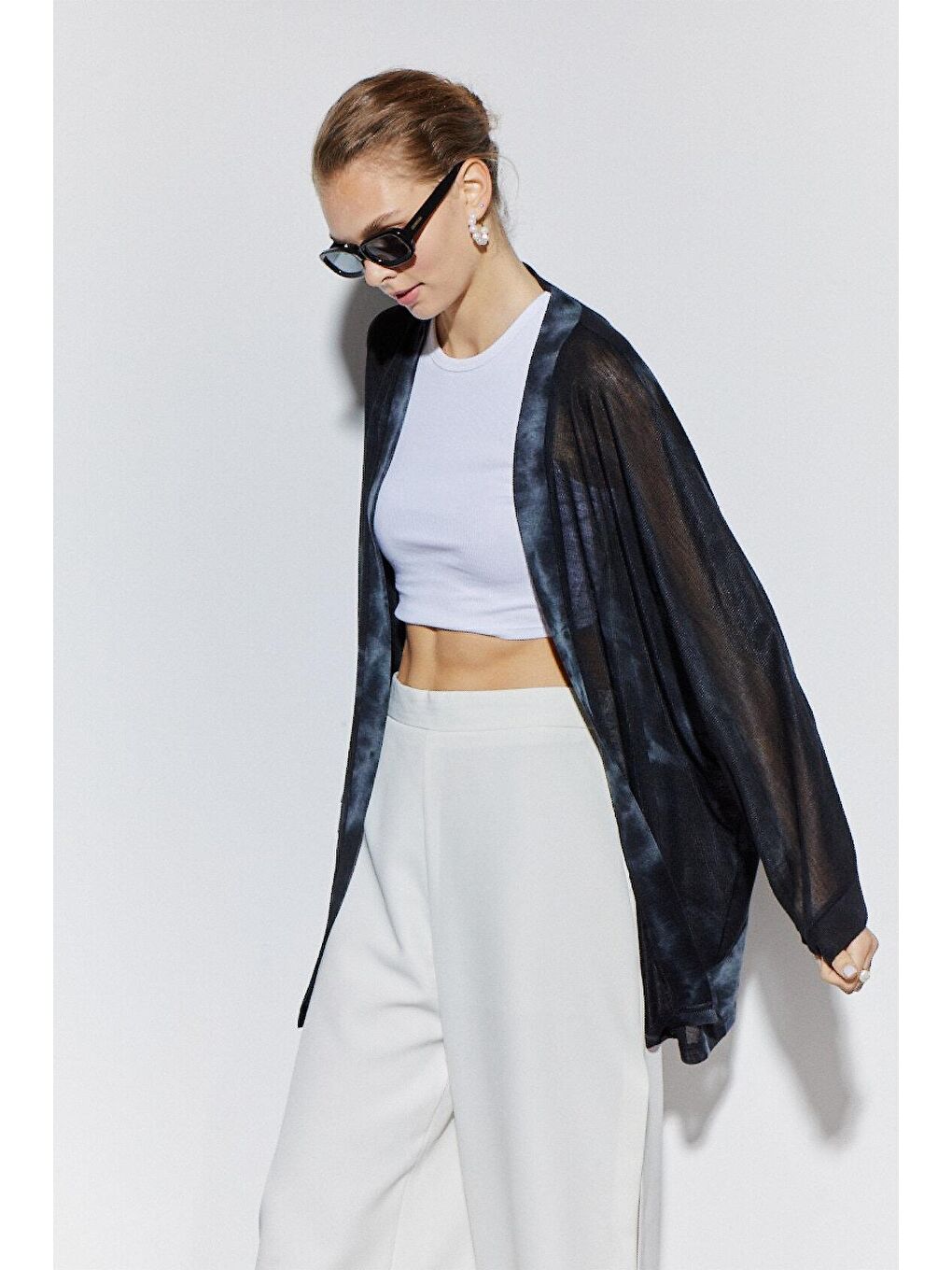 Siyah Standart Beden Bol Kesim Hırka-2