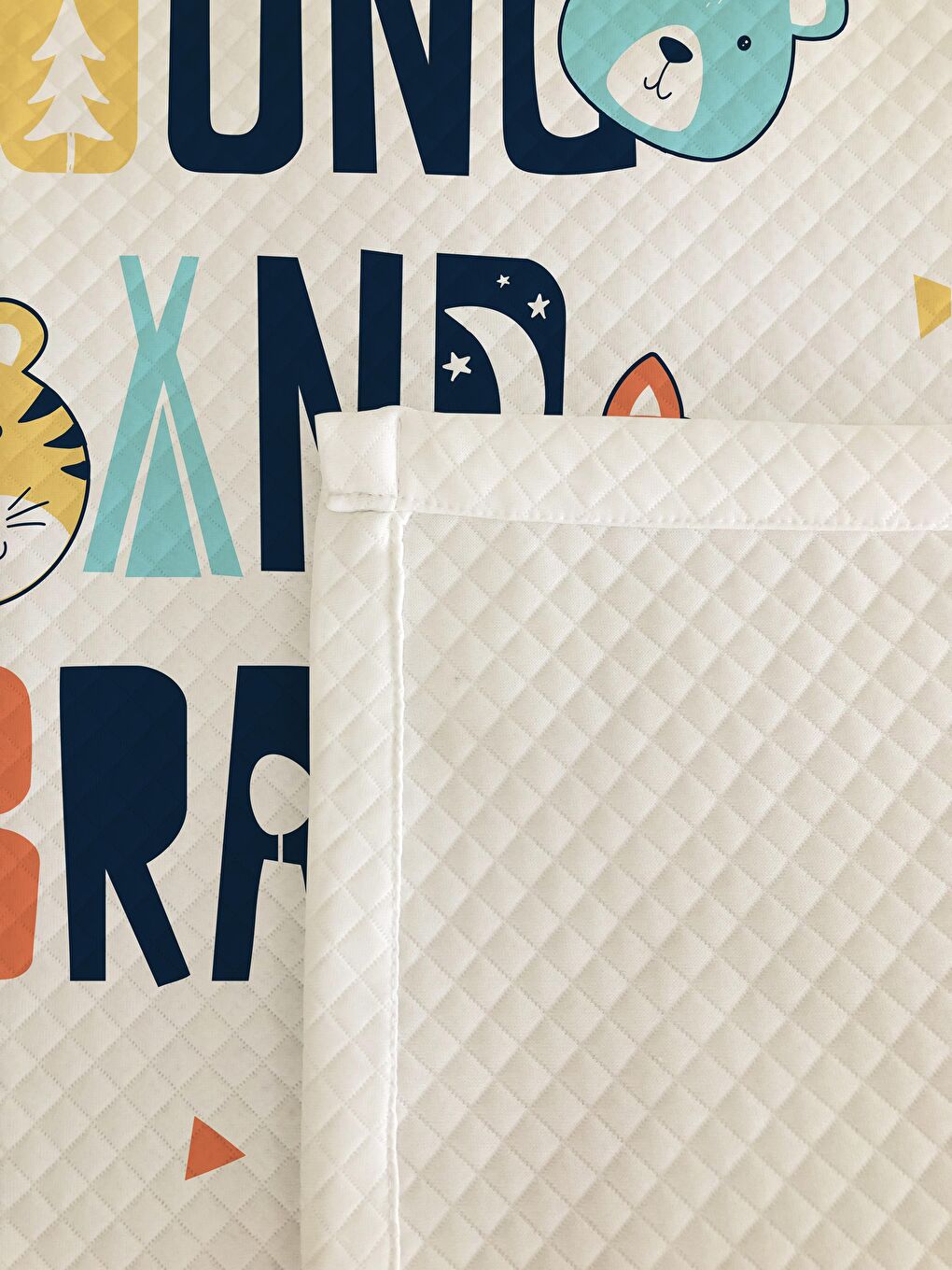 Karışık Hayvan Desenli Baskılı Çocuk Tek Kişilik Pike Takımı Beyaz-1