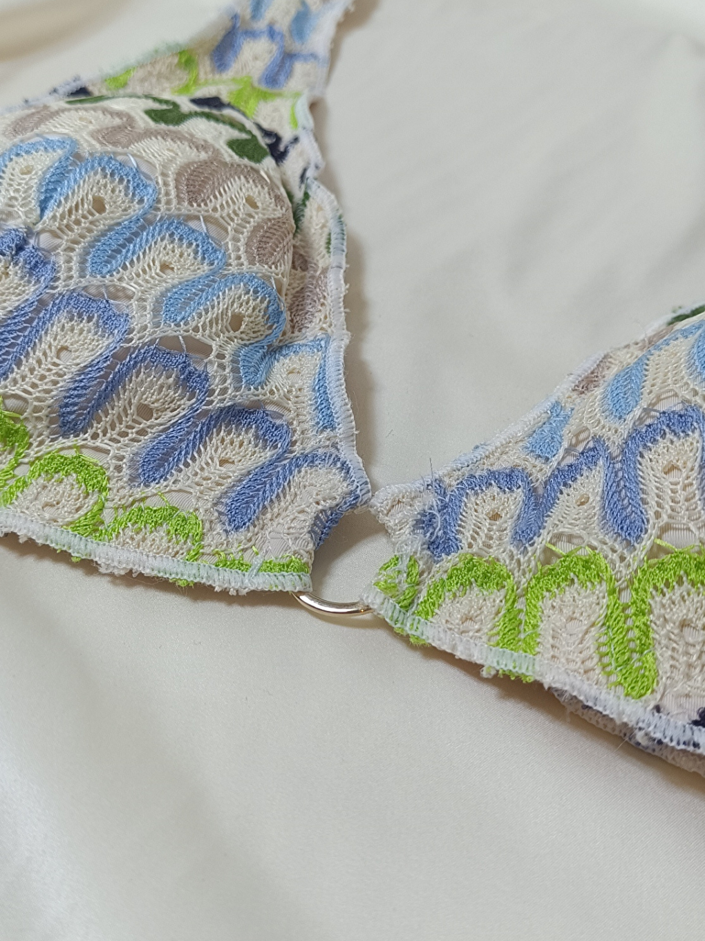 Karışık Kadın Plaj Giyim Dantel Krem Desenli Bikini Üst Bb2385-1