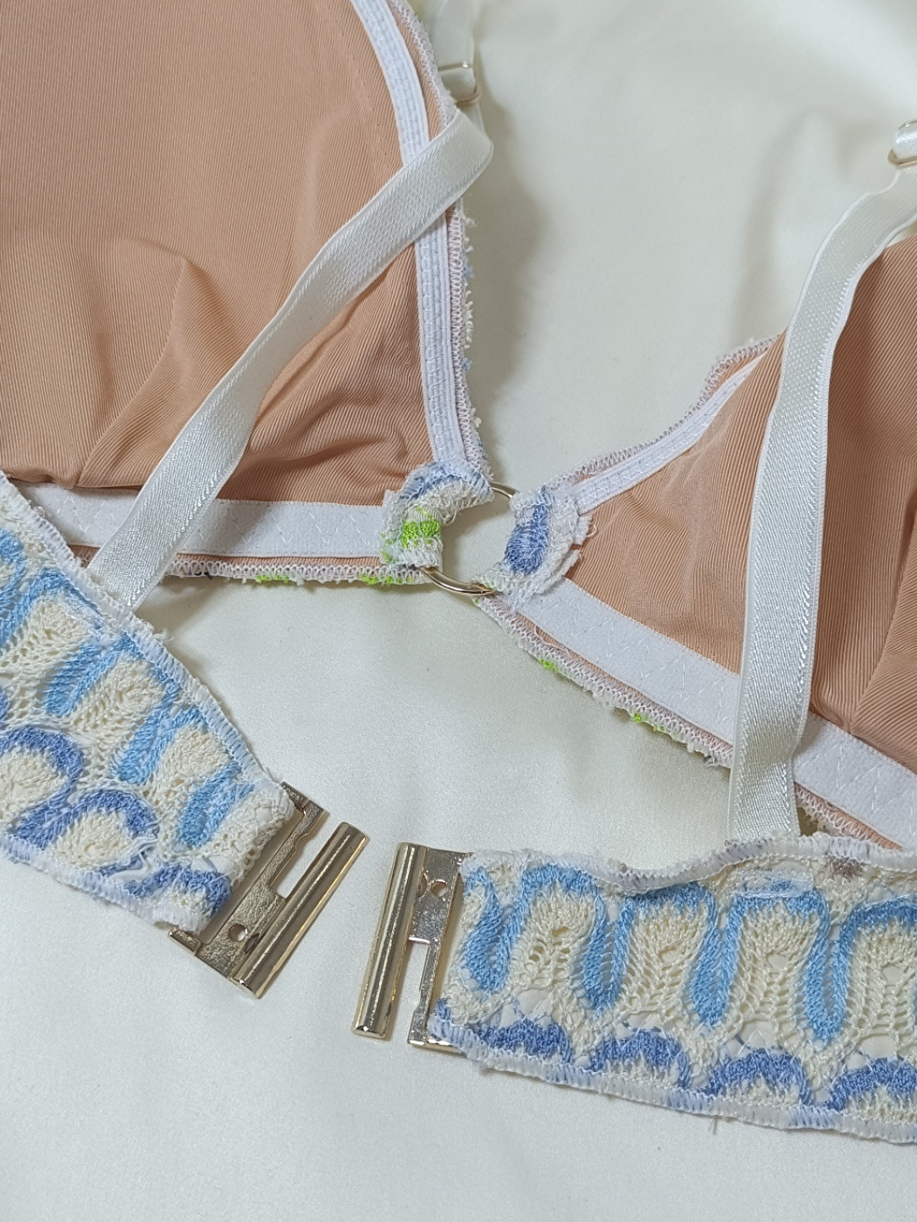 Karışık Kadın Plaj Giyim Dantel Krem Desenli Bikini Üst Bb2385-2
