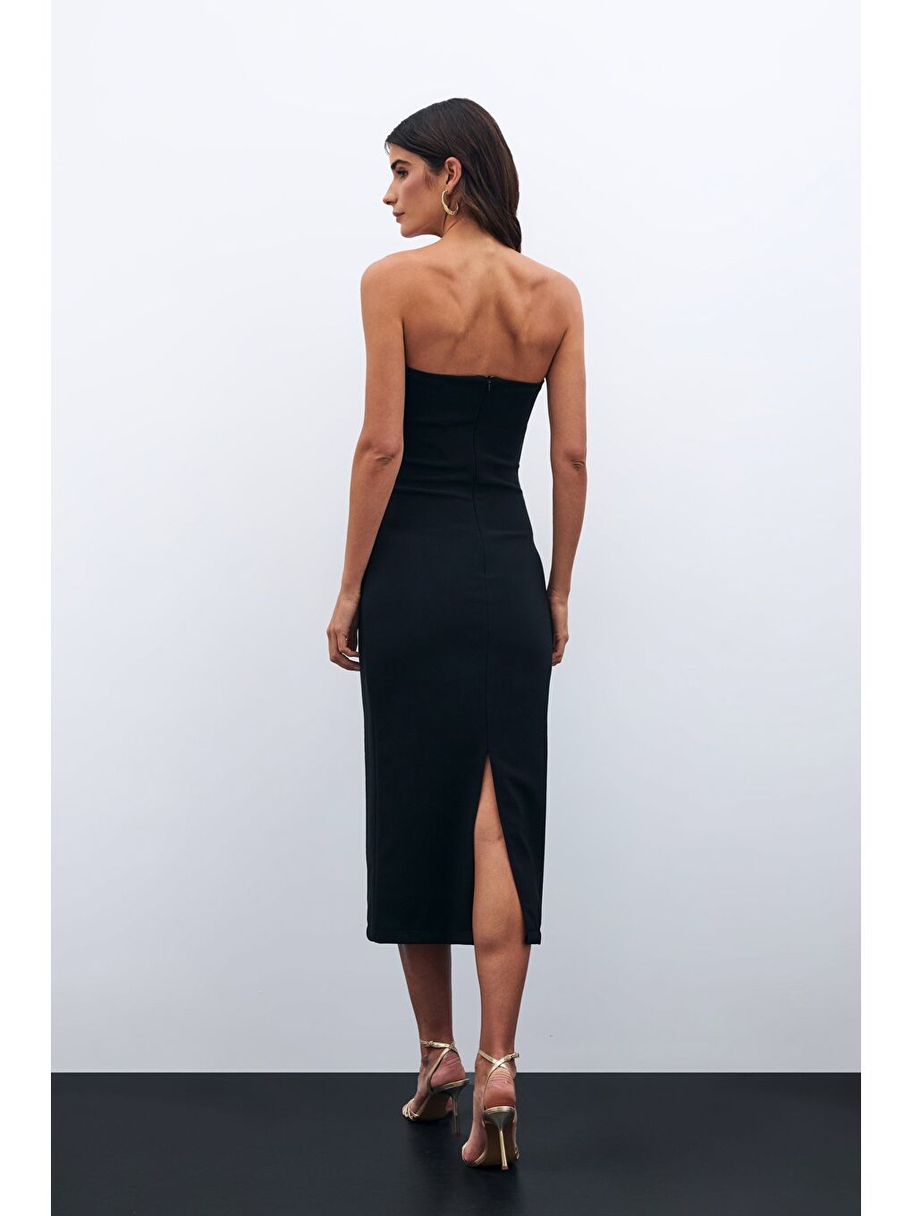 Düğme Aksesuarlı Straplez Elbise - Siyah-6