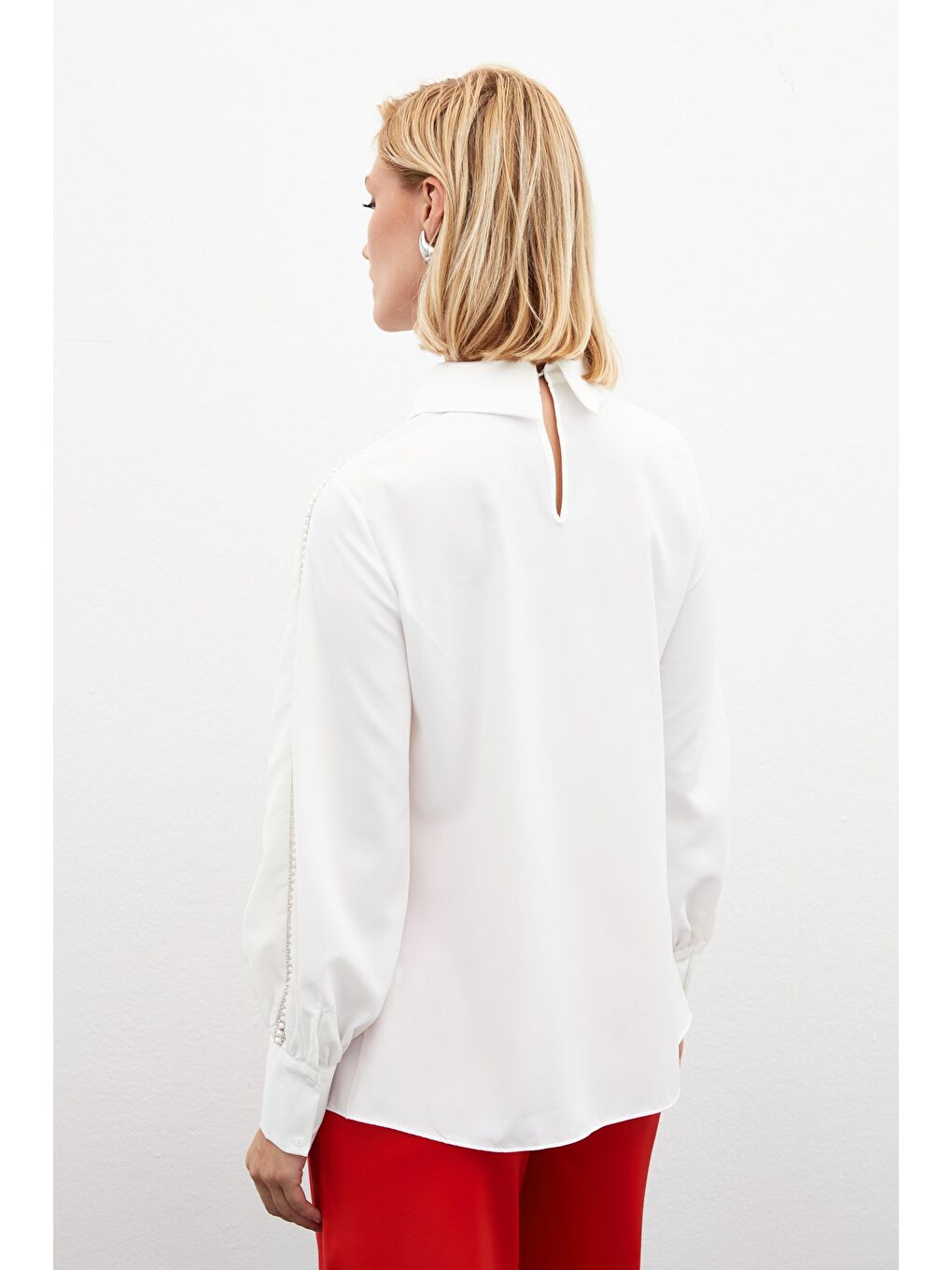 Kolları İnci Detaylı Bluz - Ekru-6