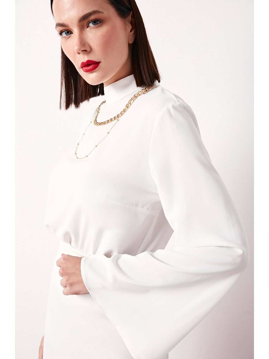 Kolyeli İspanyol Kol Bluz - Ekru-1