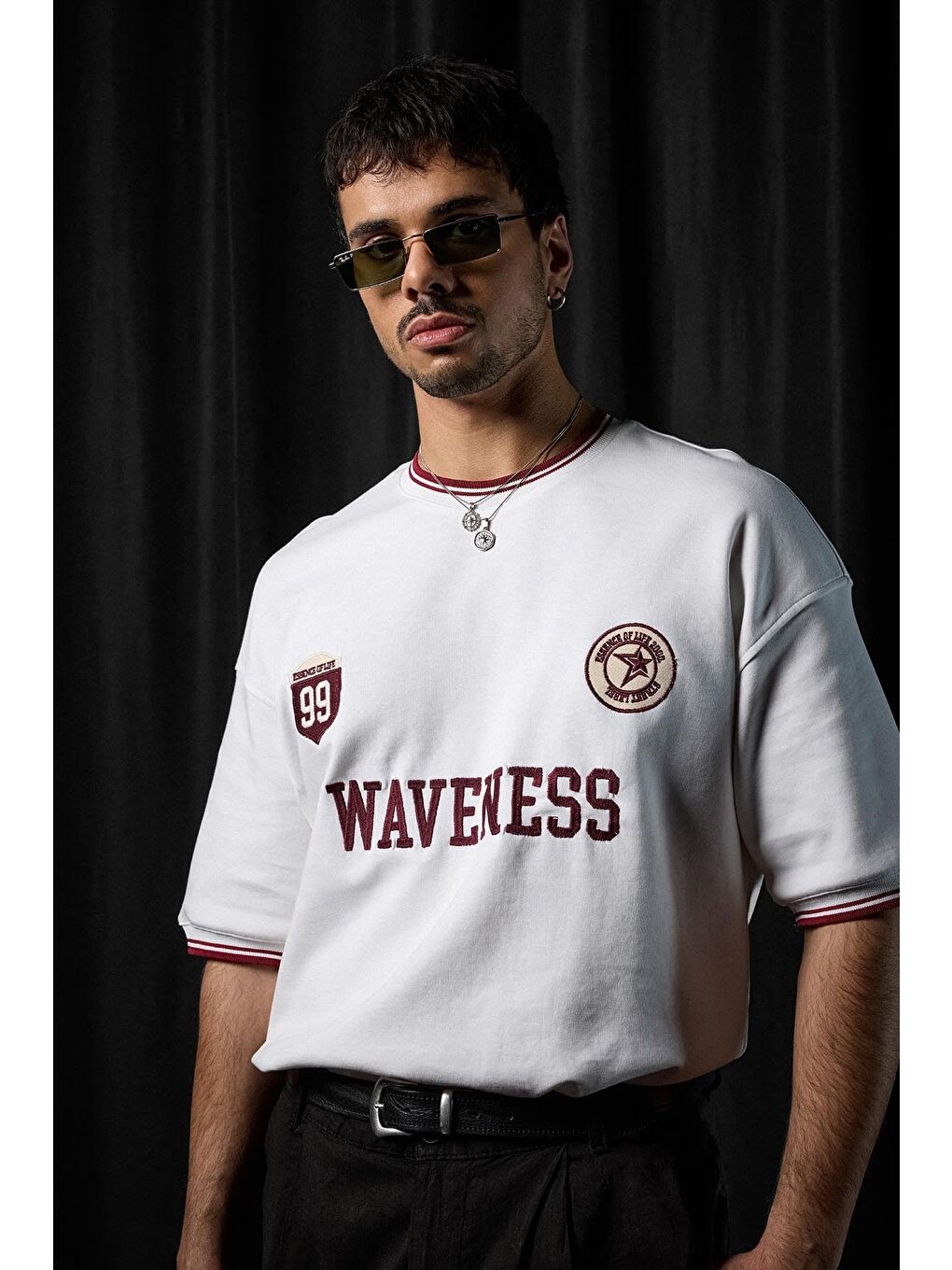 Erkek Oversize Nakışlı Kontrast Yaka Kolej T-Shirt Ekru-2