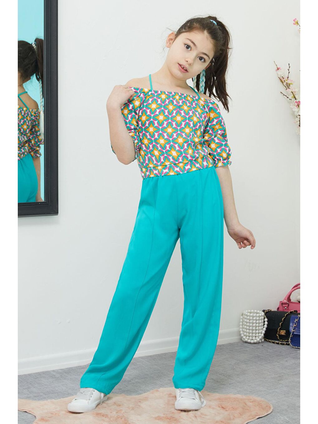 Turkuaz Desenli Bluz ve Pantolonlu Kız Takım 15389-3