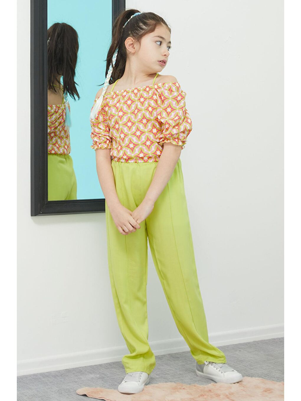 Yeşil Desenli Bluz ve Pantolonlu Kız Takım 15391-3